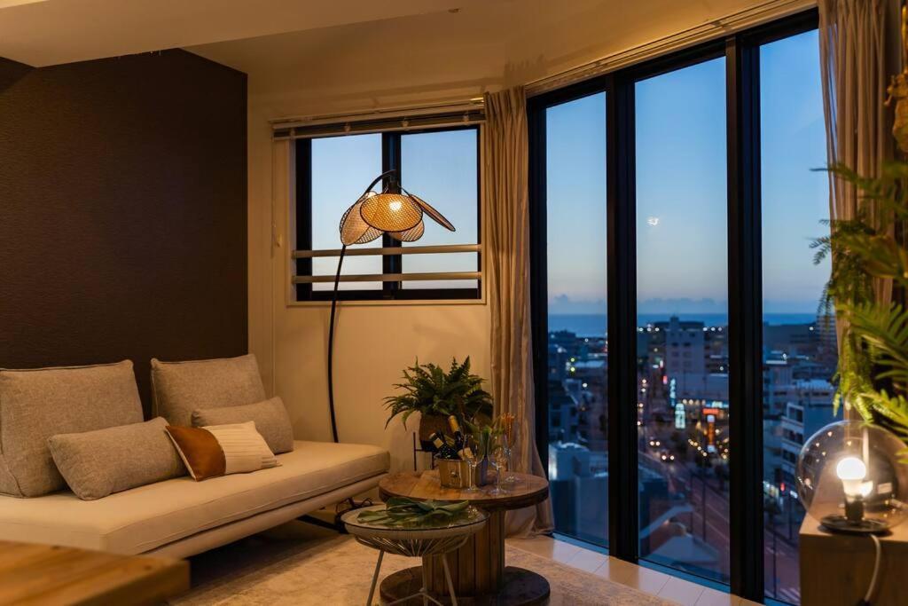 The Penthouse Ginowan Apartment Urasoe ภายนอก รูปภาพ