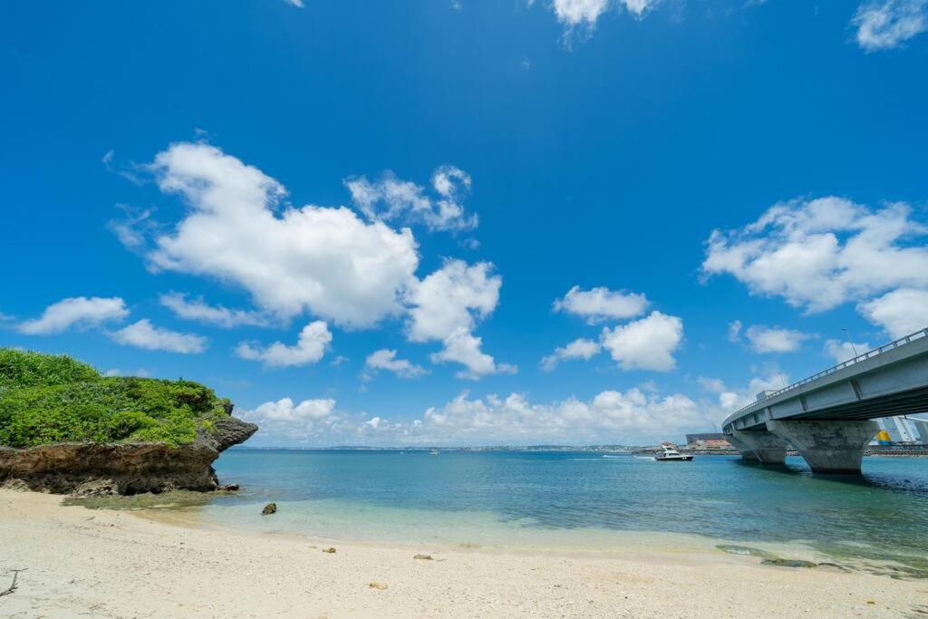 The Penthouse Ginowan Apartment Urasoe ภายนอก รูปภาพ