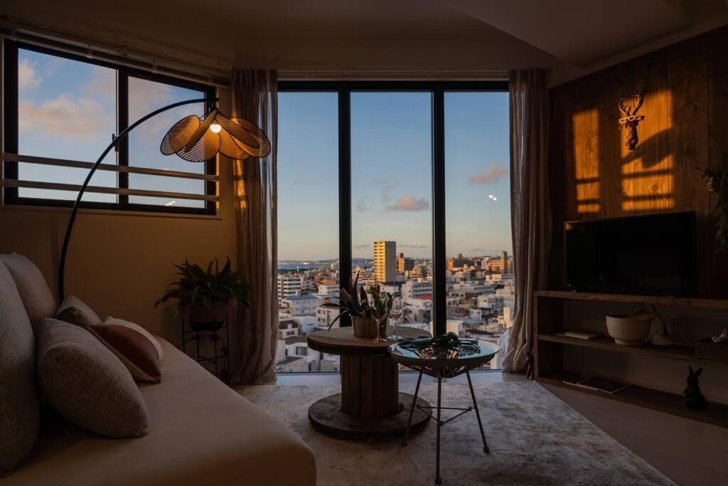 The Penthouse Ginowan Apartment Urasoe ภายนอก รูปภาพ