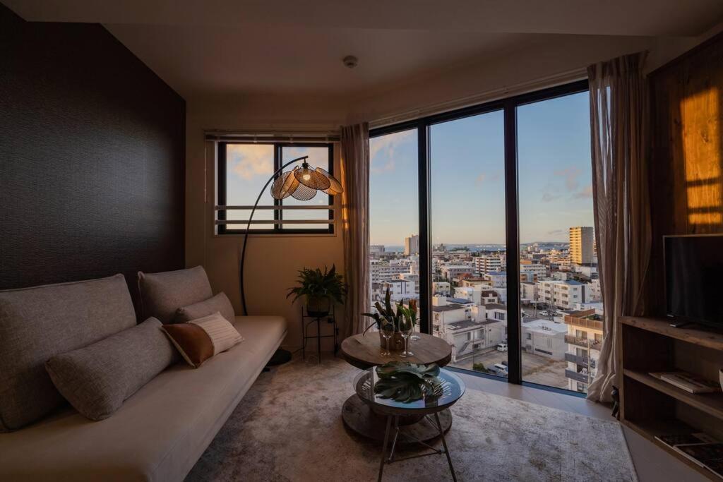 The Penthouse Ginowan Apartment Urasoe ภายนอก รูปภาพ